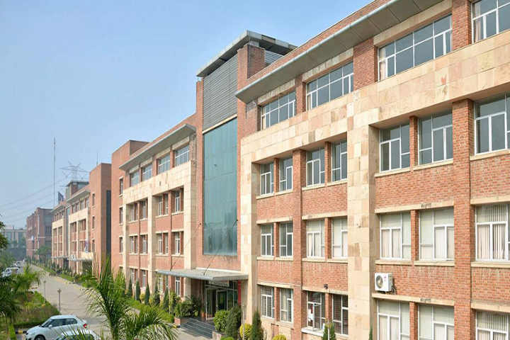 https://cache.careers360.mobi/media/colleges/social-media/media-gallery/5583/2018/12/22/Campus View of Mangalmay Group of Institutions Greater Noida_Campus-View.png